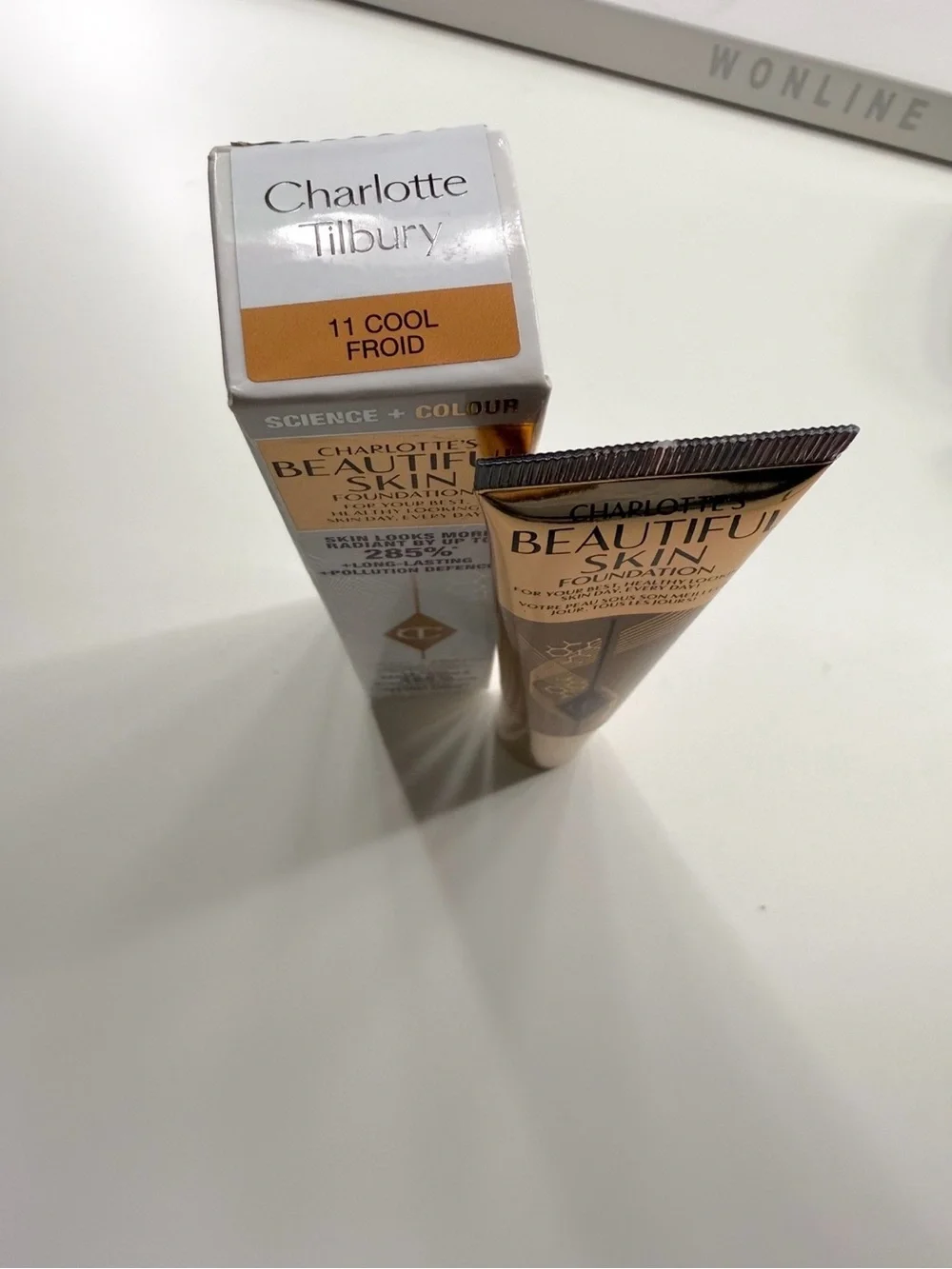 Charlotte Tilbury Beautiful Skin 11 Cool Foundation